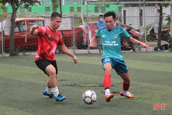 16 CLB tranh tài bóng đá sân 7 người TP Hà Tĩnh