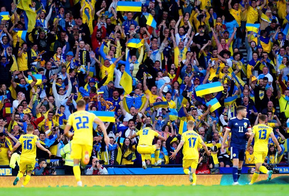 Thắng nghẹt thở Scotland, Ukraine tranh vé World Cup với Xứ Wales
