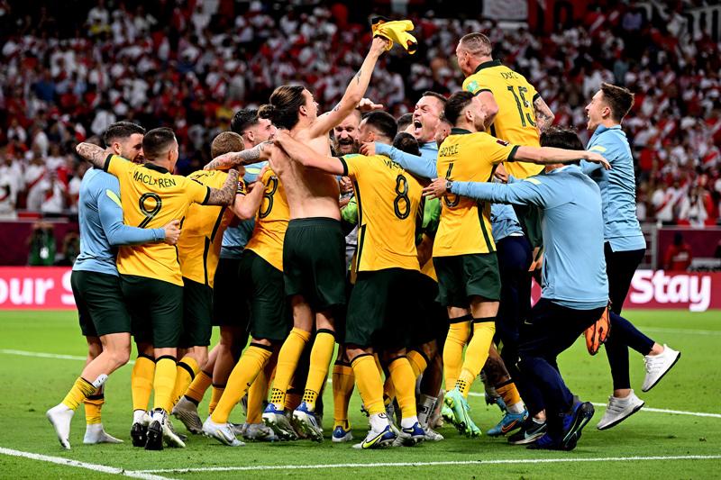 Thắng “đấu súng” cân não, Australia đoạt vé dự World Cup 2022