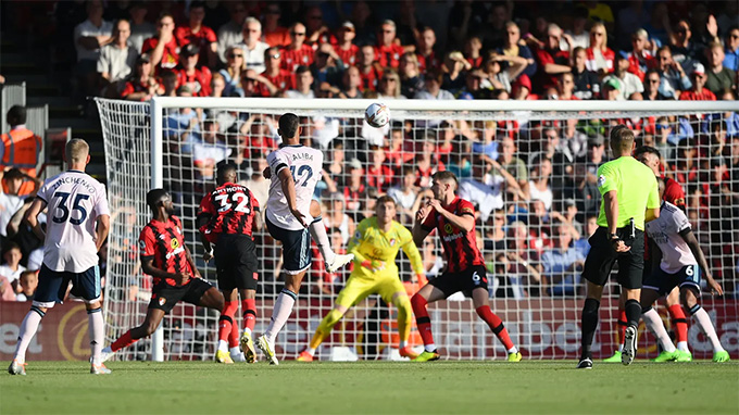 Kết quả Bournemouth 0-3 Arsenal: Odegaard, Jesus rực sáng đưa Pháo thủ lên đầu bảng