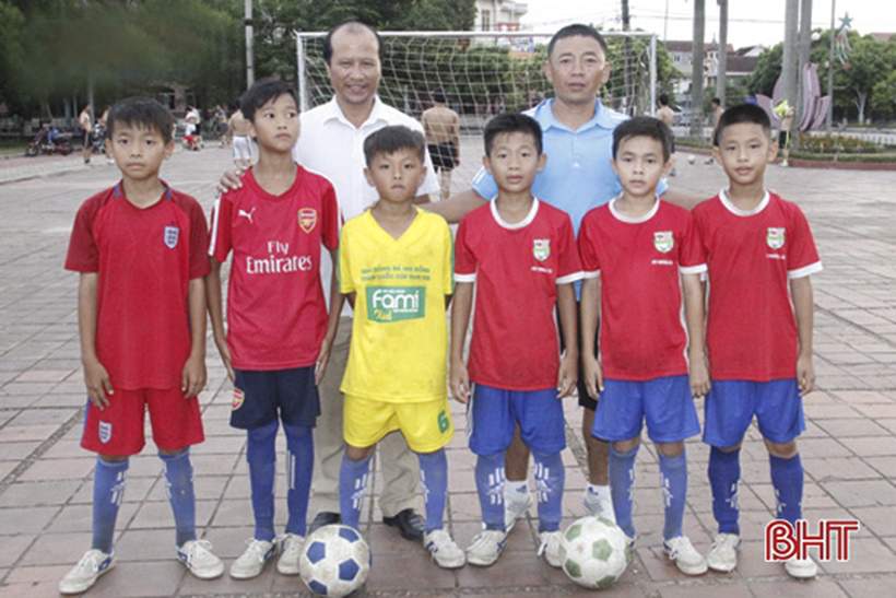 Trần Quốc Hòa - hành trình trở thành tiền đạo sáng giá của bóng đá xứ Nghệ