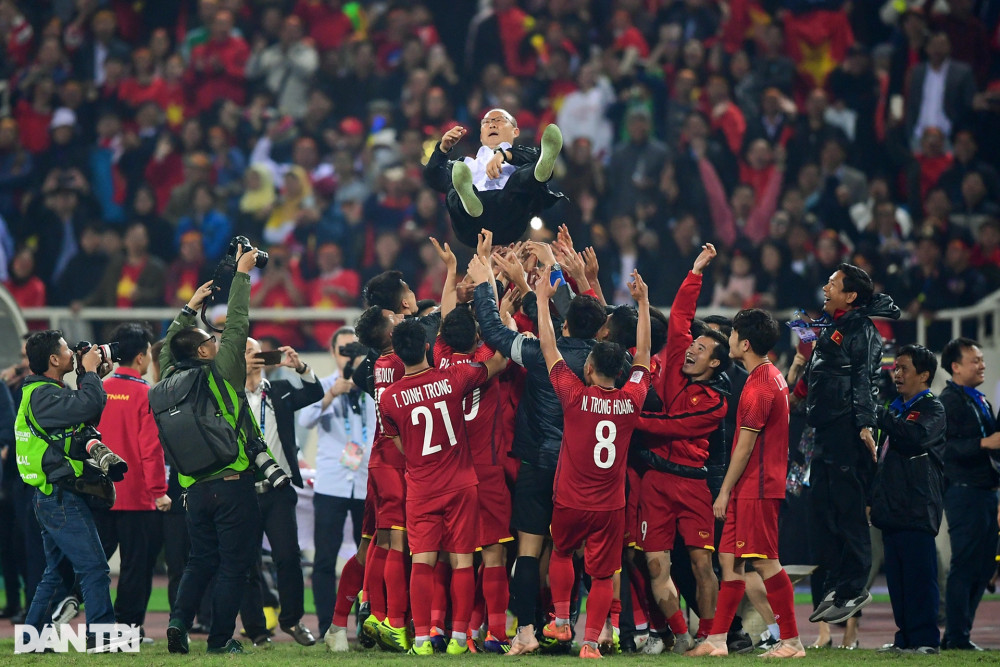 Những khoảnh khắc HLV Park Hang Seo lên đỉnh vinh quang cùng bóng đá Việt Nam