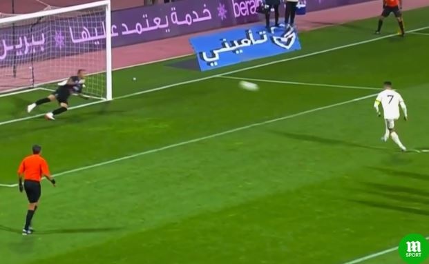 Ronaldo ghi bàn đầu tiên tại Saudi Arabia